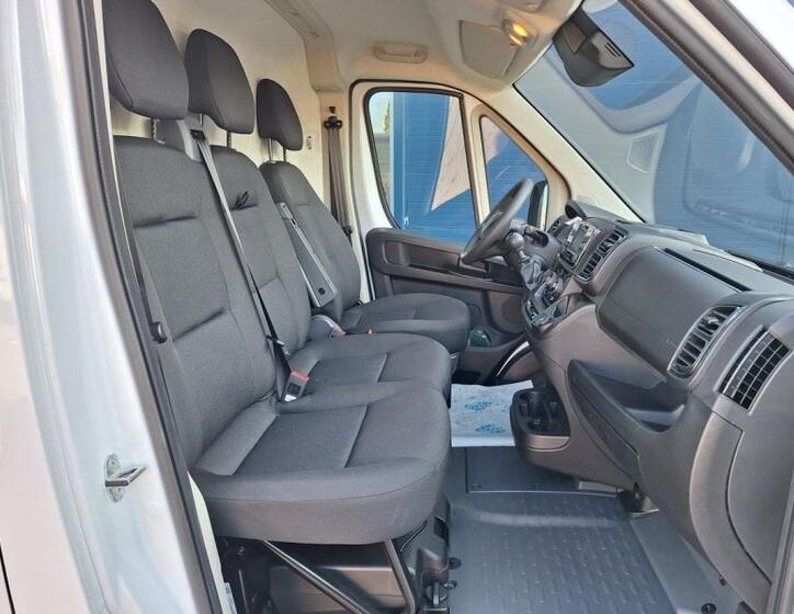 Peugeot Boxer 12