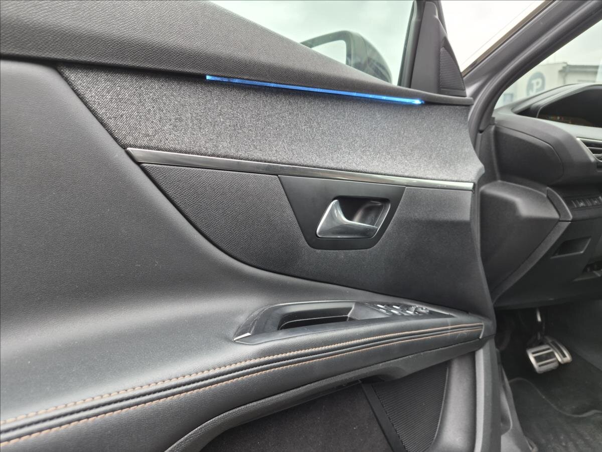 Peugeot 5008 MPV 1,6 l 133 kw