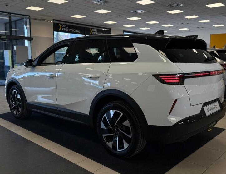 Opel Grandland 4