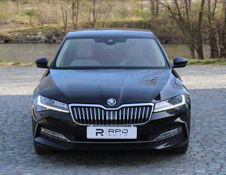 Škoda Superb Sedan / Limuzína 2,0 l 147 kw