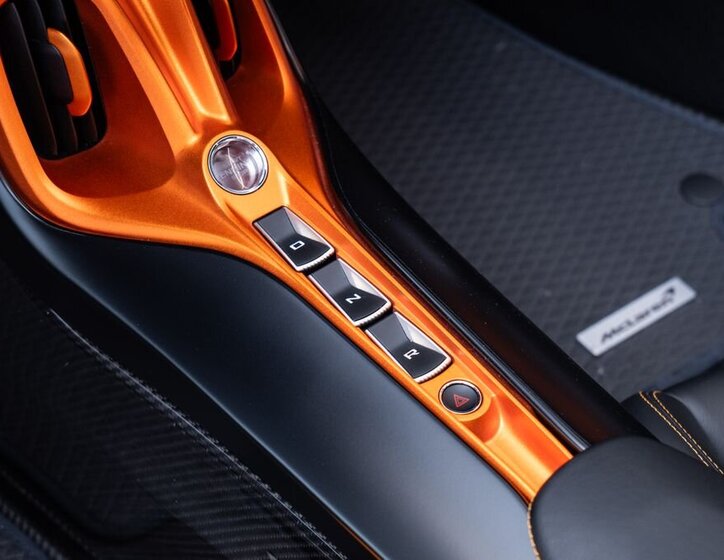 McLaren Elva Kabriolet 4,0 l 600 kw