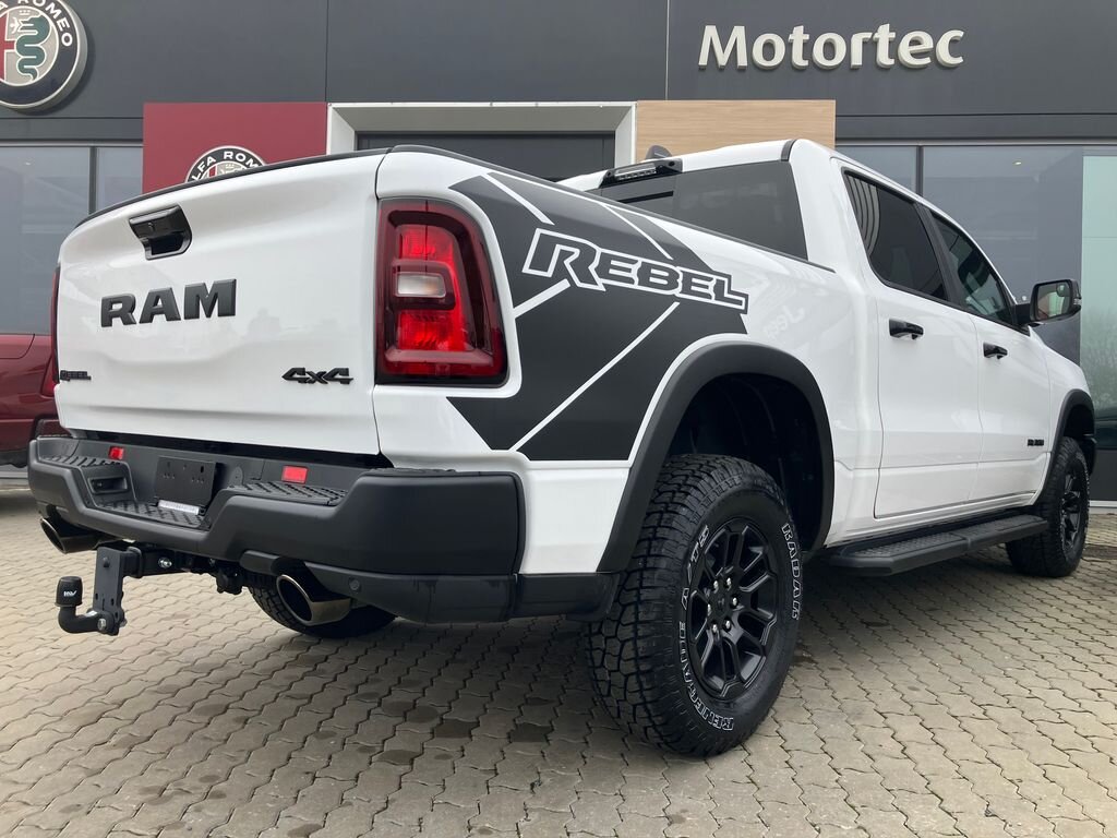Dodge RAM Pick-up 3,0 l 313 kw