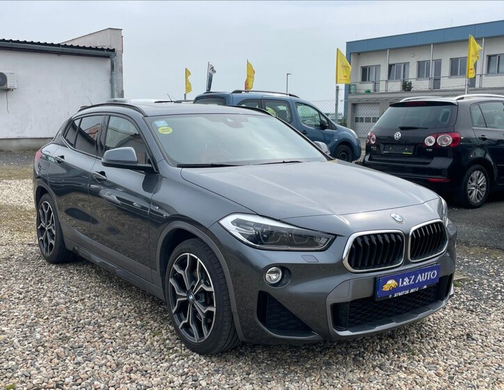 BMW X2 SUV / Terénní 2,0 l 140 kw