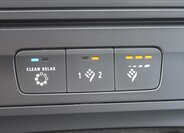 Renault Latitude Sedan / Limuzína 2,0 l 110 kw