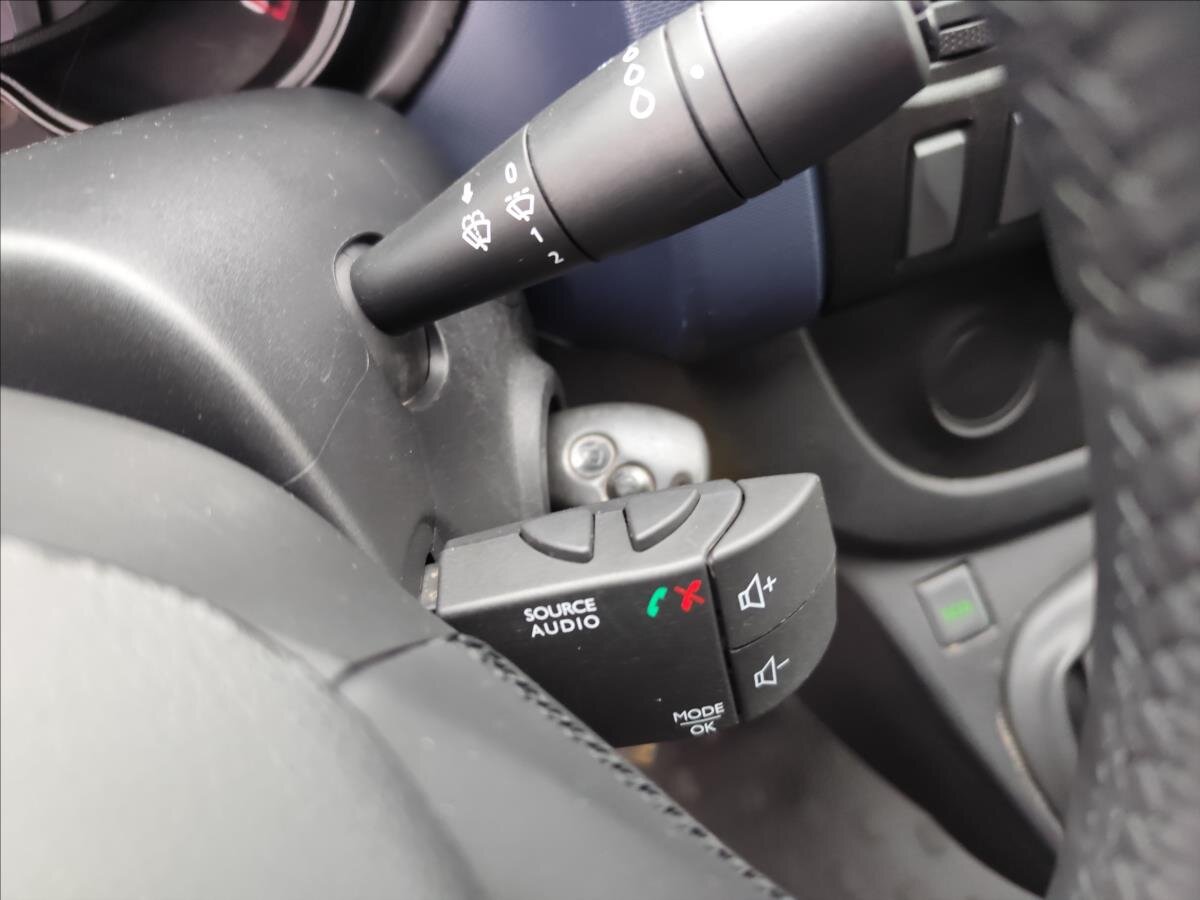 Opel Vivaro Ostatní 1,6 l 89 kw