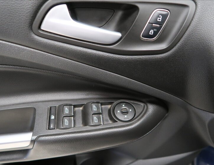 Ford Kuga Hatchback 1,5 l 88 kw