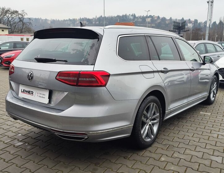 Volkswagen Passat Sedan 2,0 l 140 kw