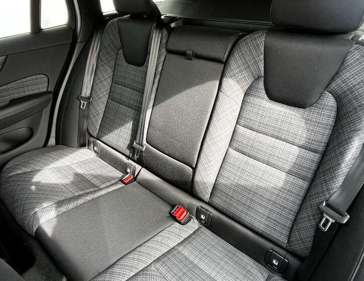 Volvo V60 Kombi 2,0 l 145 kw