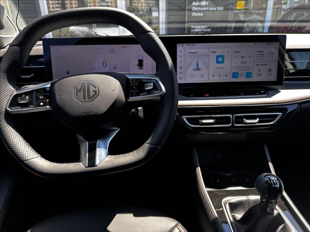 MG HS SUV 1,5 l 125 kw