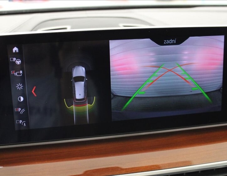 BMW Řada 5 Kombi 2,0 l 140 kw