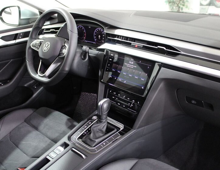 Volkswagen Arteon Sedan / Limuzína 2,0 l 140 kw