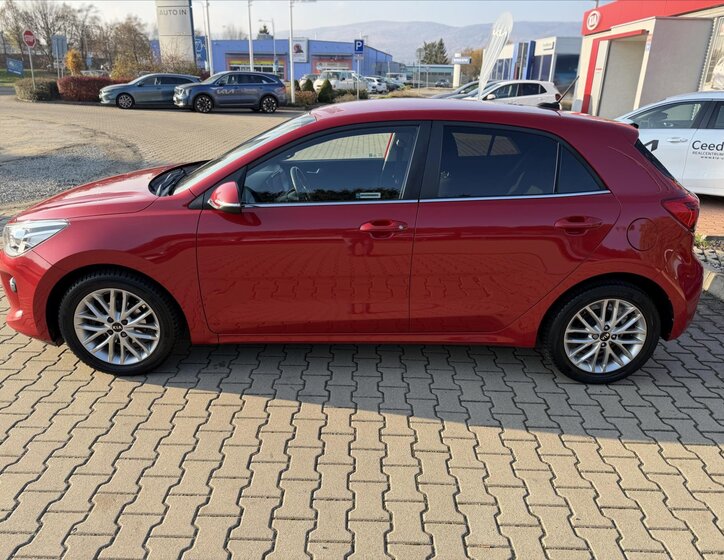 KIA Rio Hatchback 1,4 l 73 kw