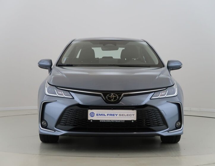 Toyota Corolla Sedan / Limuzína 1,5 l 92 kw