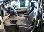 Chrysler Pacifica MPV 3,6 l 221 kw