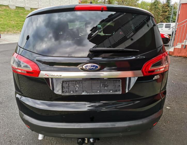Ford S-MAX 12
