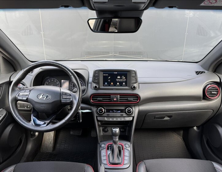 Hyundai Kona SUV / Terénní 1,6 l 130 kw