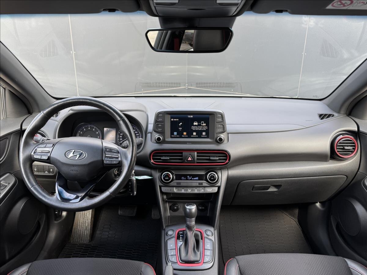 Hyundai Kona SUV / Terénní 1,6 l 130 kw
