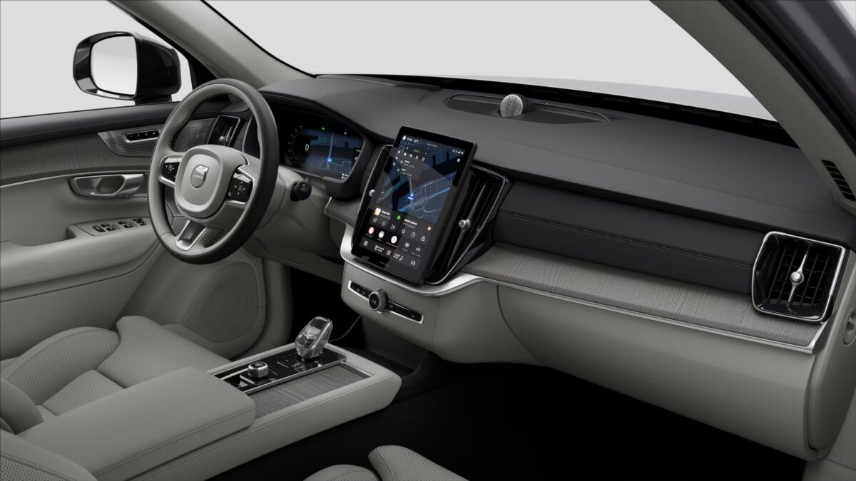 Volvo XC90 SUV / Terénní 2,0 l 335 kw