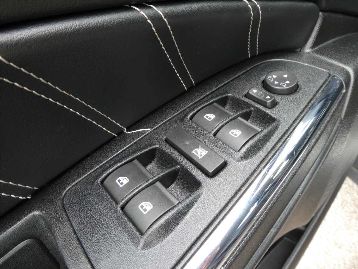 Lancia Delta Hatchback 1,4 l 88 kw