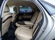 Audi A8 31