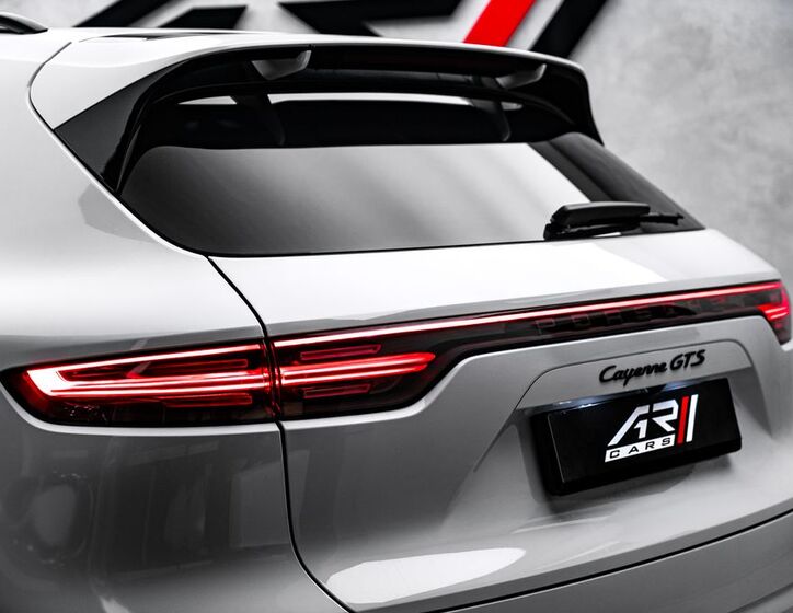 Porsche Cayenne SUV 4,0 l 338 kw