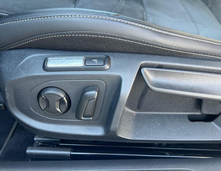 Volkswagen Arteon Kombi 2,0 l 147 kw