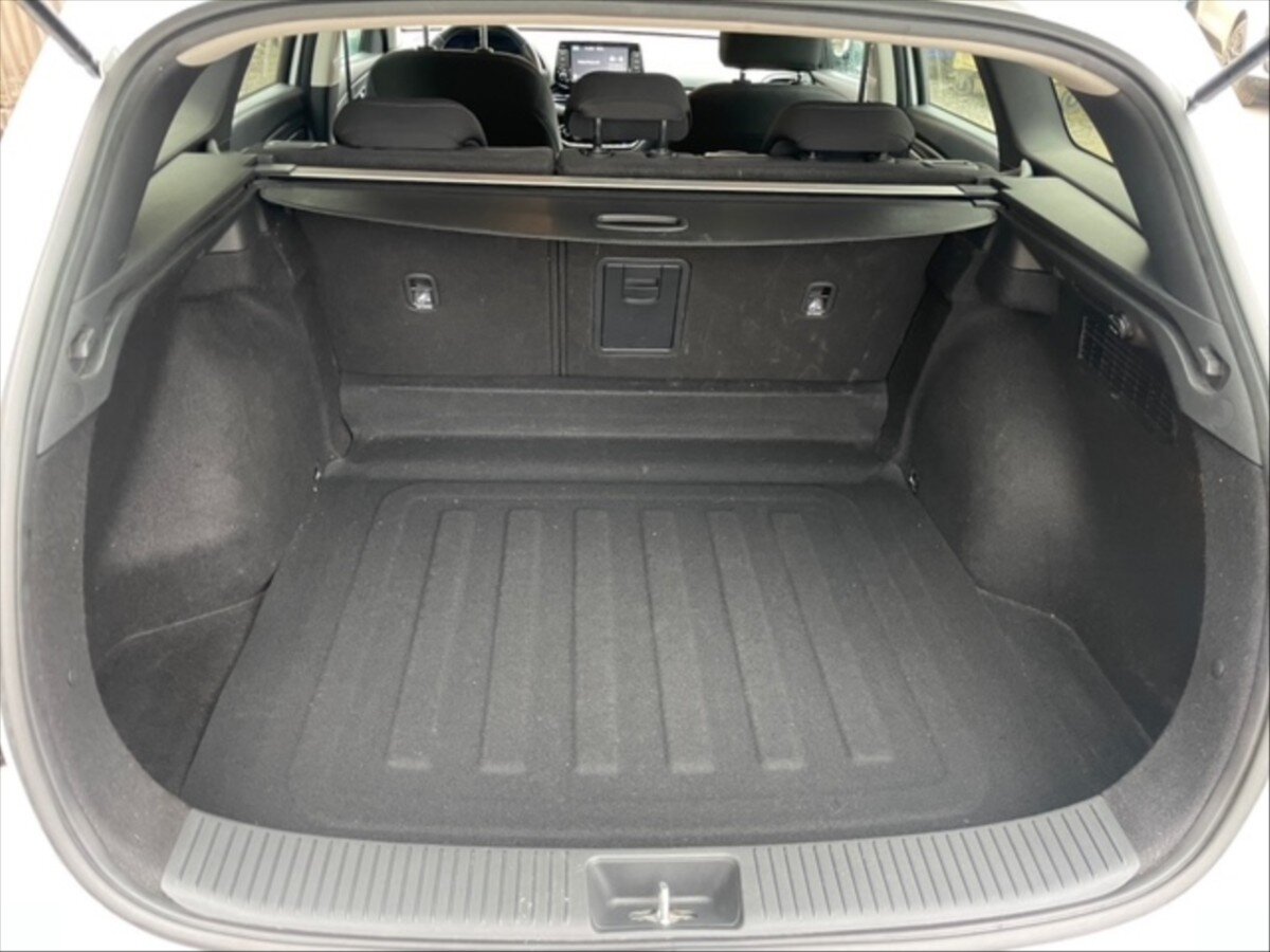 Hyundai i30 Kombi 1,6 l 85 kw