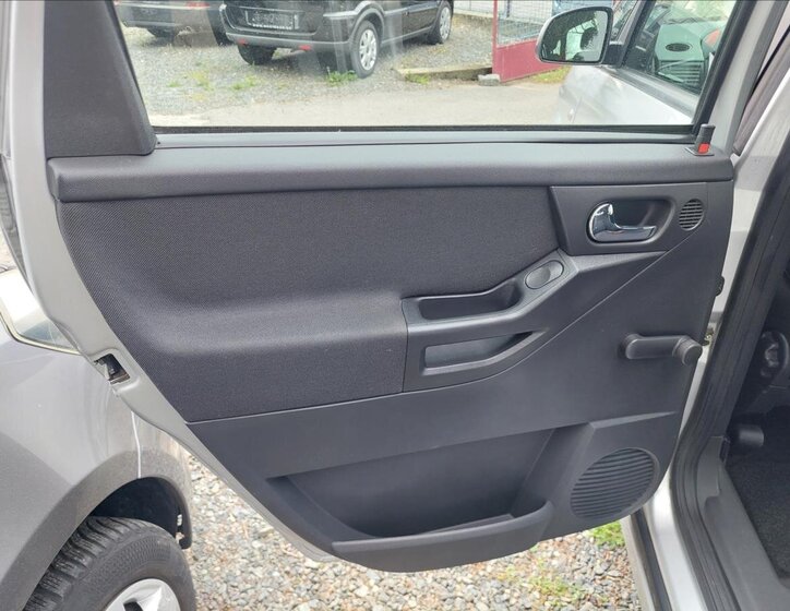 Opel Meriva MPV 1,6 l 77 kw