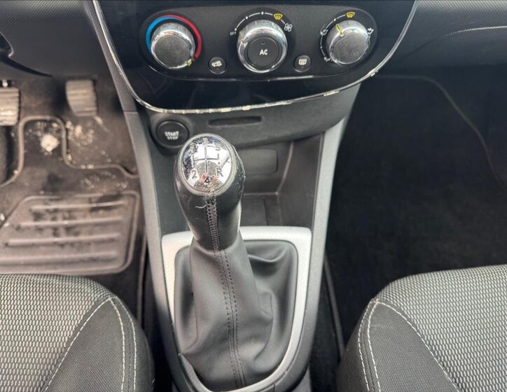 Renault Clio Hatchback 898,0 66 kw