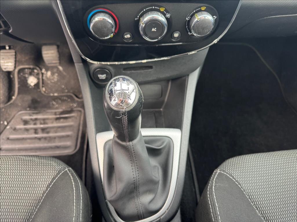 Renault Clio Hatchback 898,0 66 kw