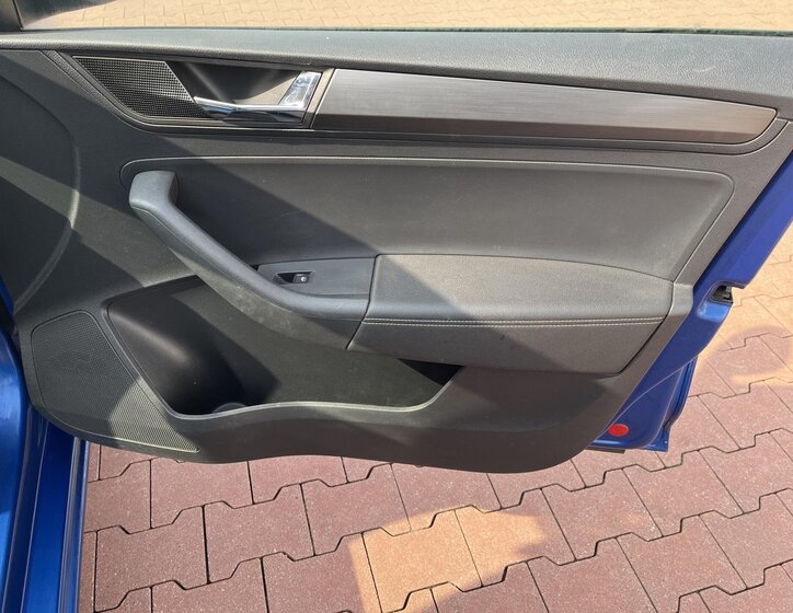 Škoda Rapid Hatchback 999,0 70 kw