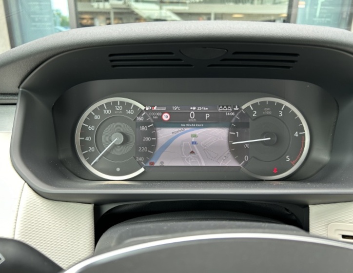 Land Rover Discovery 28