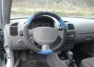 Hyundai Accent 23