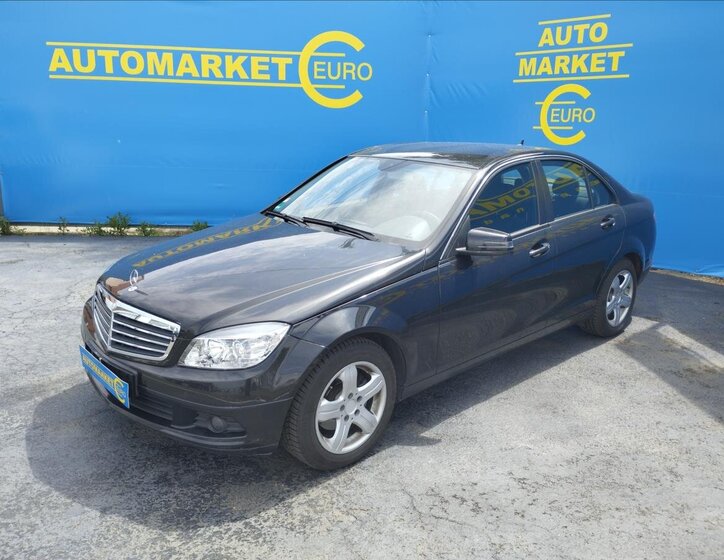 Mercedes-Benz Třídy C Sedan / Limuzína 1,8 l 115 kw