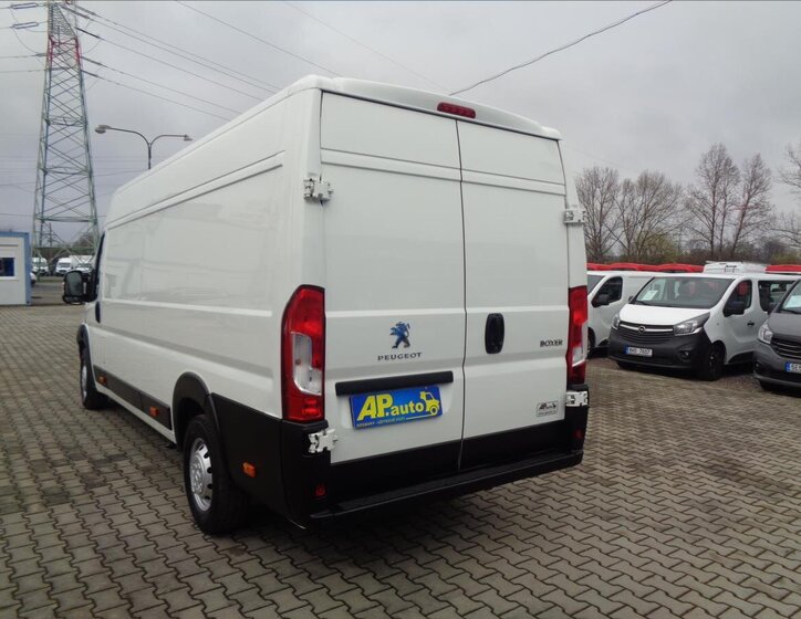 Peugeot Boxer Ostatní 2,2 l 121 kw