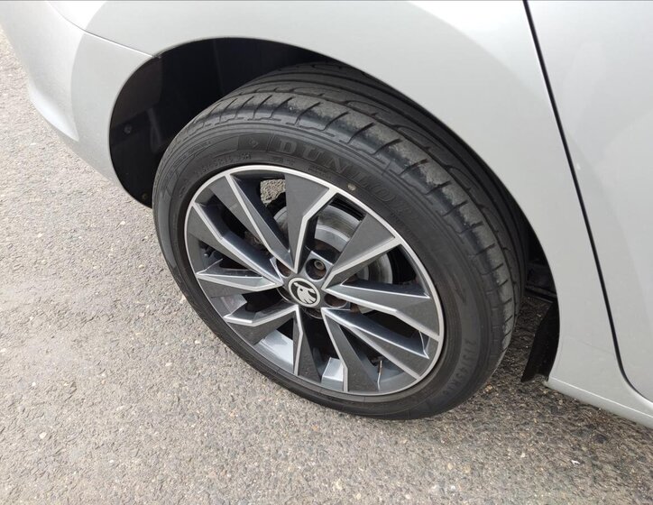 Škoda Rapid Hatchback 1,2 l 81 kw