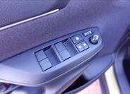 Toyota Yaris Cross 16