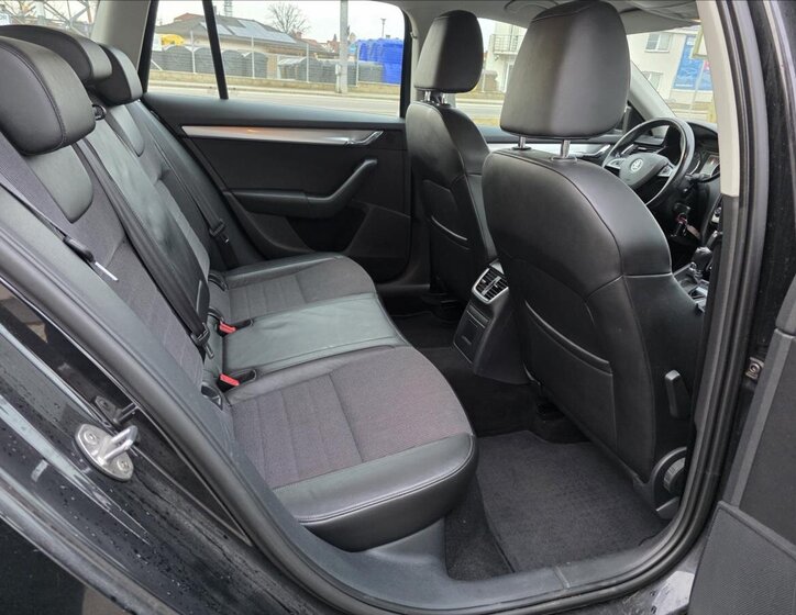 Škoda Octavia Kombi 2,0 l 110 kw