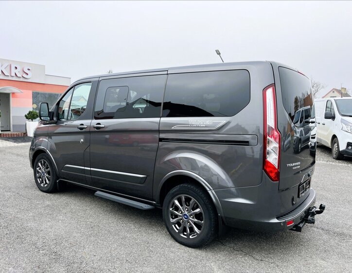 Ford Tourneo Custom Kombi 2,0 l 136 kw