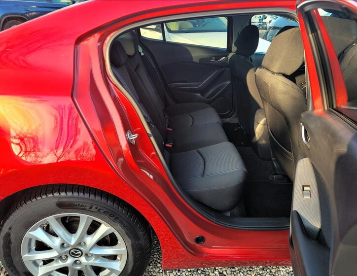 Mazda 3 Sedan / Limuzína 2,0 l 88 kw