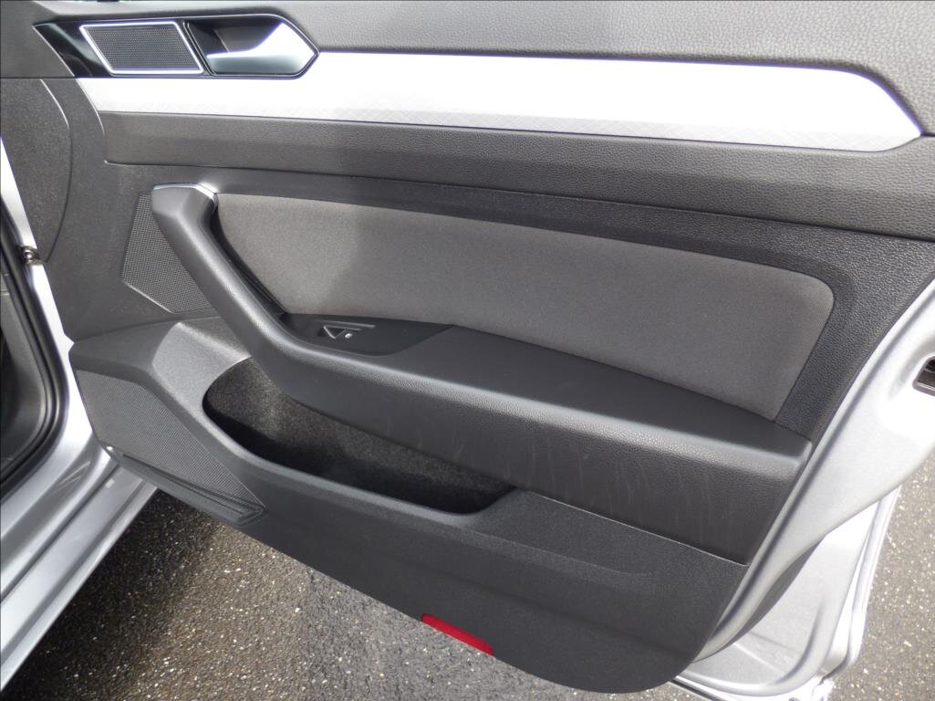 Volkswagen Passat Kombi 1,4 l 115 kw