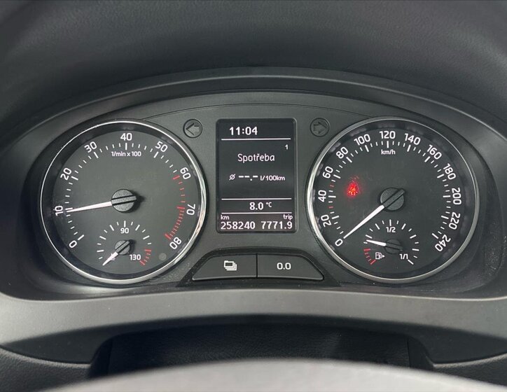 Škoda Rapid Liftback 1,2 l 77 kw