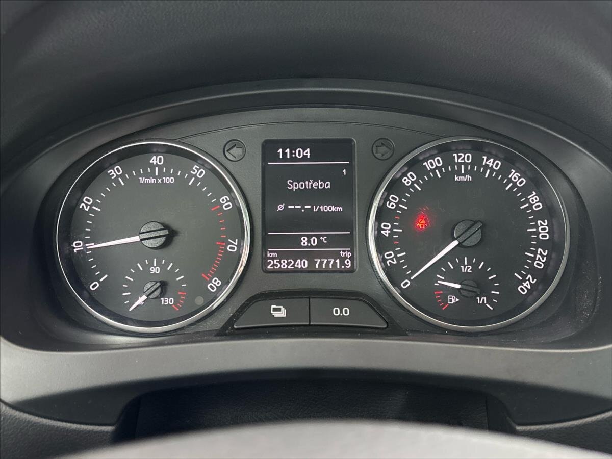 Škoda Rapid Liftback 1,2 l 77 kw