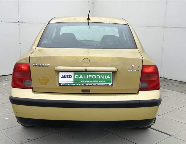 Volkswagen Passat Sedan 1,9 l 81 kw