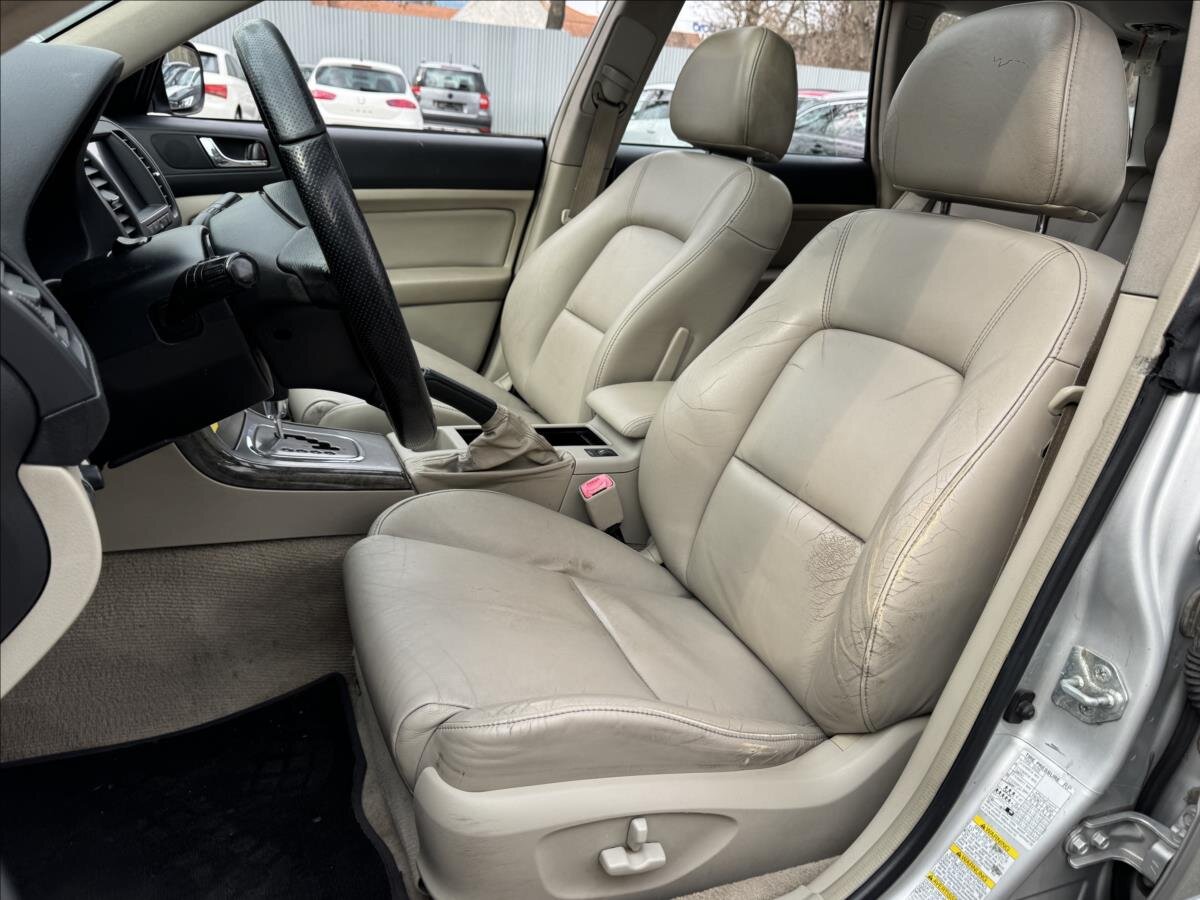 Subaru Legacy Kombi 3,0 l 180 kw