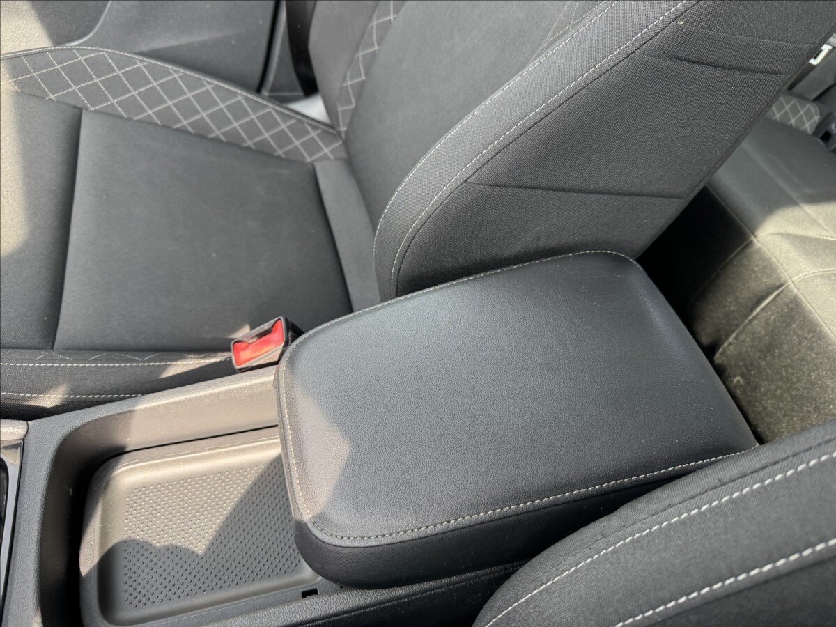 Škoda Karoq Kombi 1,6 l 85 kw