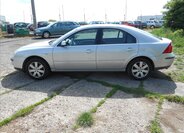 Ford Mondeo Liftback 1,8 l 92 kw