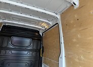 Volkswagen Crafter Skříň 2,0 l 103 kw