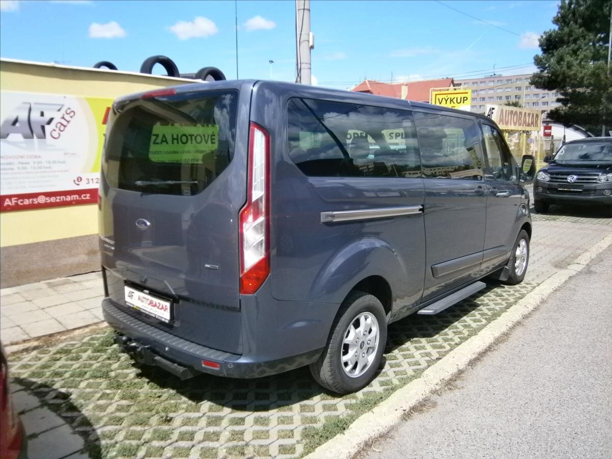 Ford Tourneo Custom