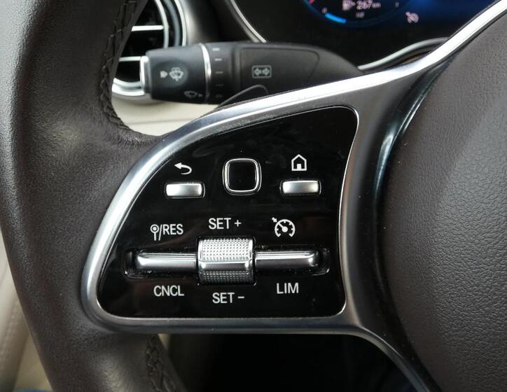 Mercedes-Benz GLC 11